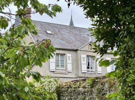 Calvados, Manor in the Heart of a Village - 21297NO