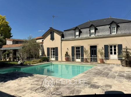 TOWN HOUSE WITH SWIMMING POOL - 10186PO