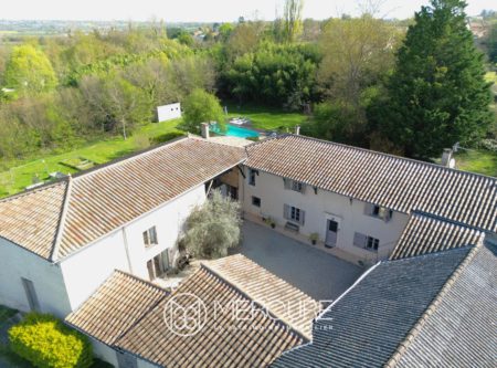 Val de Saône – Renovated Former Farmhouse of 372 m² - 4906LY