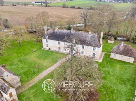 Near Falaise – Elegant 18th century manor house - 21003NO