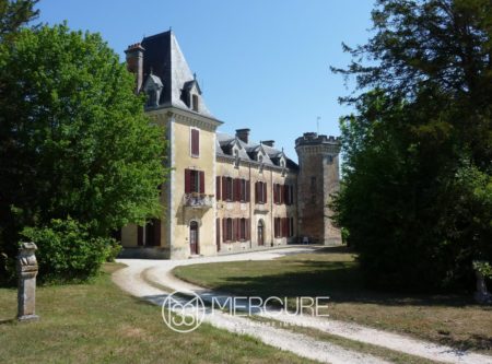 ANCIENNE PROPRIETE DE COGNAC - 8475PO