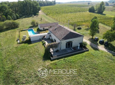 SUPERBE PROPRIETE DOMINANTE AVEC PISCINE – 1,5HA - 900948bx