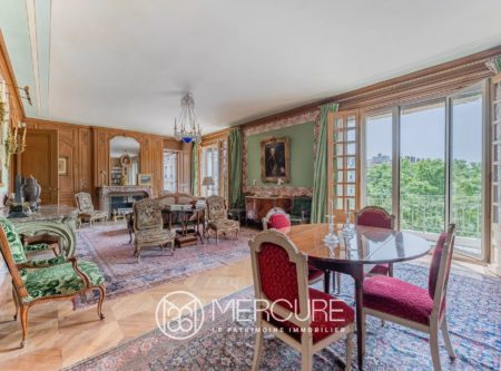 Appartement avec terrasse sur la prestigieuse place Maréchal Lyautey – Lyon 6ᵉ - 4942LY
