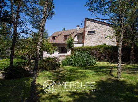 SPACIEUSE ET ATYPIQUE VILLA D’ARCHITECTE - 9218TS