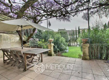 RARE FAMILY HOUSE – LIBOURNE CENTER - 900091bx