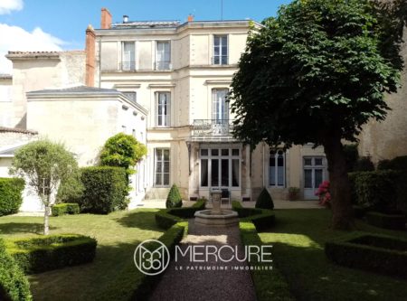 EXCEPTIONAL APARTMENT-HOUSE WITH GARDEN - 9885PO