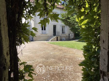 Brie-Comte-Robert, Manor House - 21174IF2