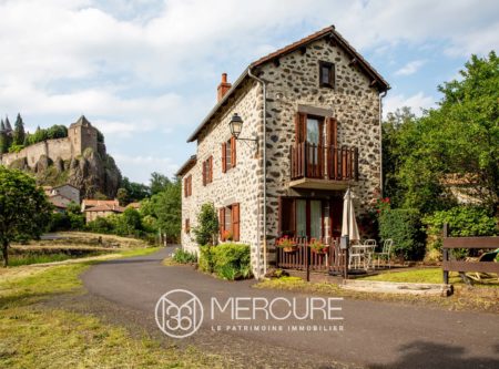AU COEUR D’ANDELAT, CHARMANTE MAISON DE PIERRE - 9216TS
