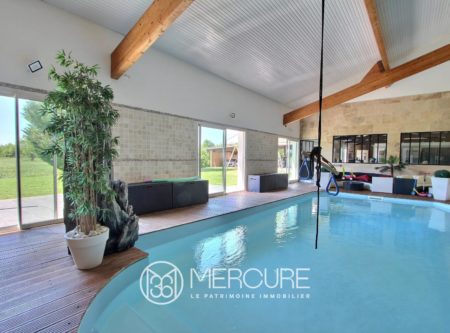 ENTRE LIBOURNE ET BORDEAUX – MAISON CONFORTABLE ET ATYPIQUE AVEC PISCINE - 901039bx