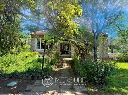 House with approx. 188 sqm of living space – in the countryside, 20 minutes’ walk from Place de Jaude - 20785AU