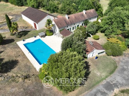 MOULIN avec SALLE DE RECEPTION, PISCINE, SPA - 10197PO