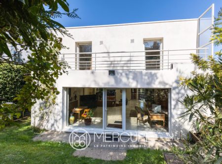 South-West of Paris, Sceaux: Modern Architect-Designed House - 21190IF