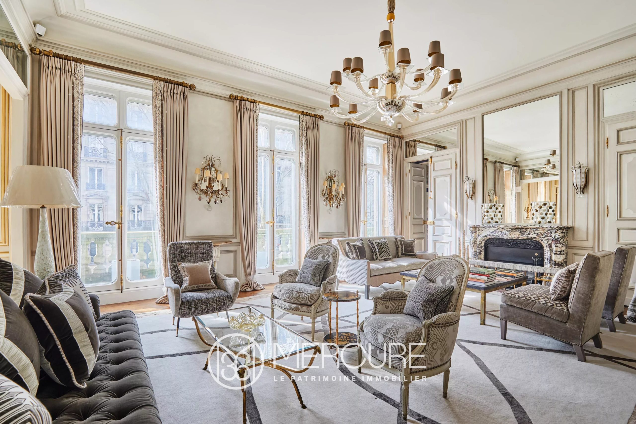 A VENDRE PARIS 7e ASSEMBLEE NATIONALE – SOMPTUEUX APPARTEMENT 272 M² - 675VPA