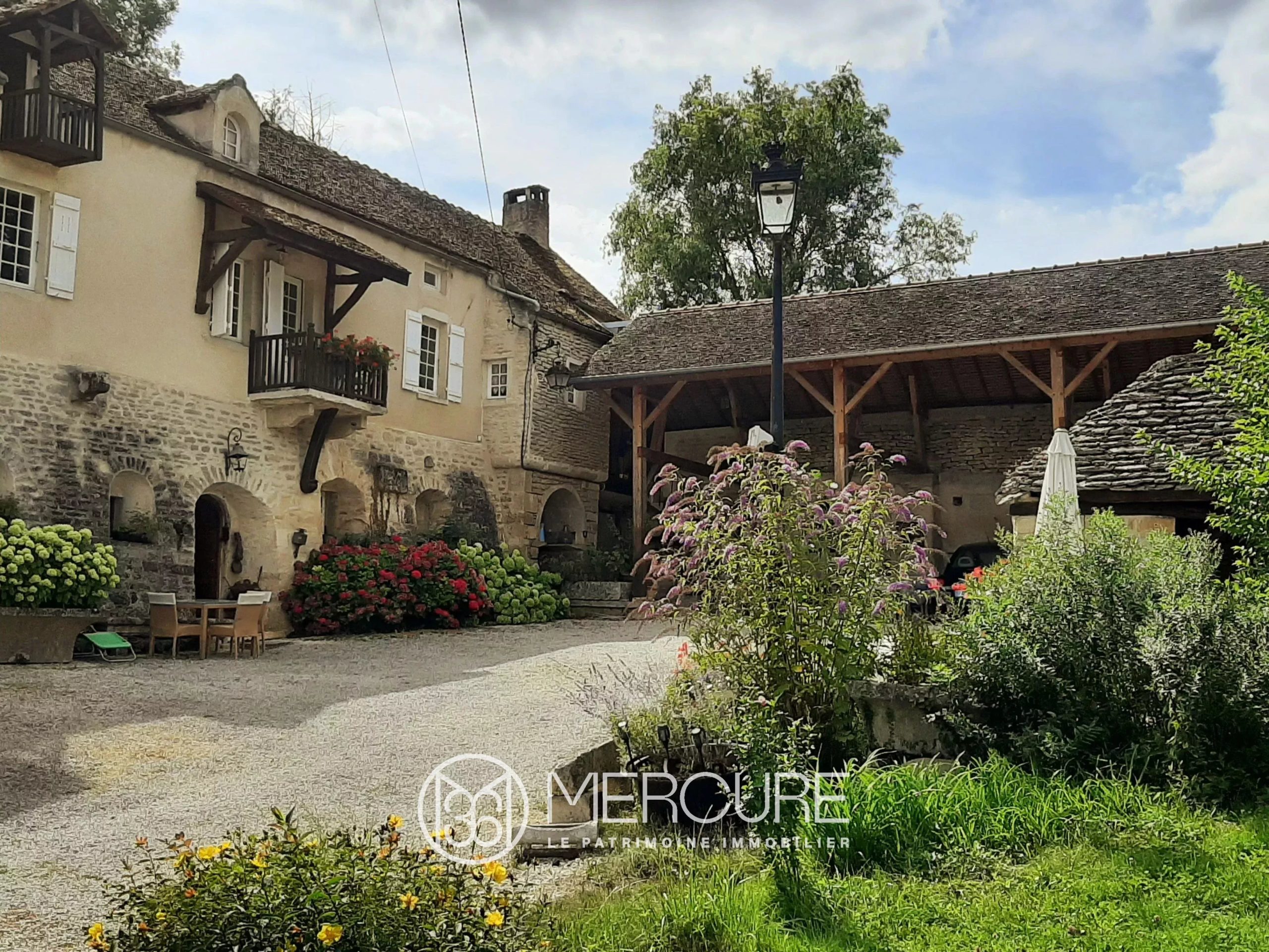 LOGIS DU XVIIème SIECLE - 21209MHL