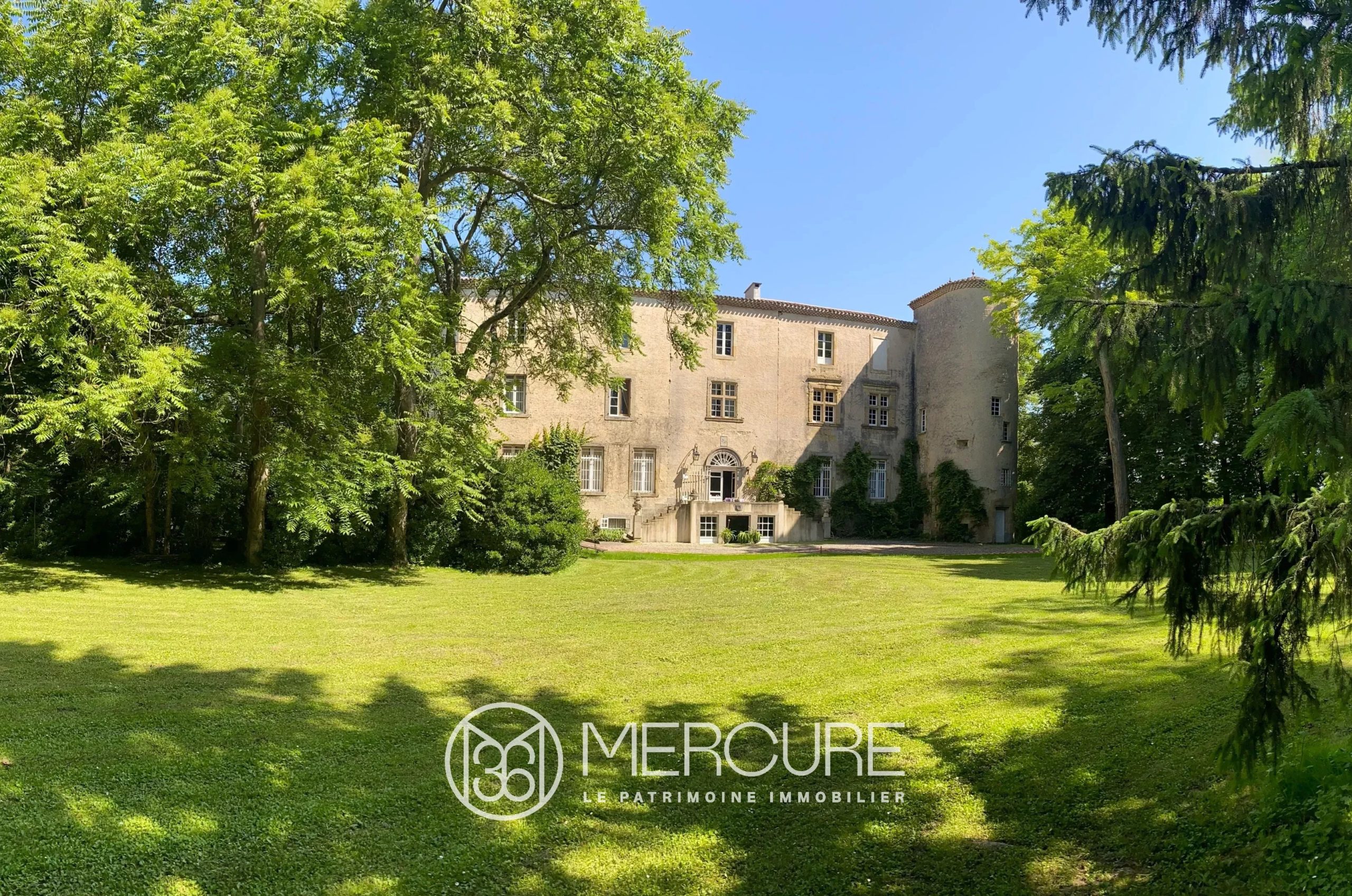 BEAUTIFUL 13TH-C CASTLE PERFECTLY RENOVATED - 9231TS