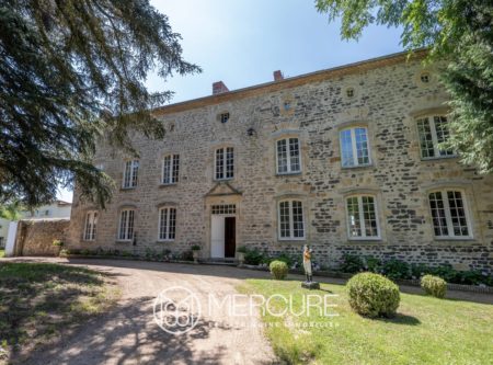 MAISON DE MAITRE XVIIIe RENOVEE – DEPENDANCES - 21351AU
