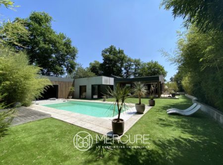 VILLA CONTEMPORAINE AVEC PISCINE, SAUNA, SPA… - 10207po