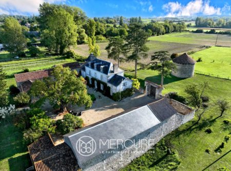 ANCIENNE PLACE FORTE XVIIe IMH sur 1,2 Ha - 10213PO