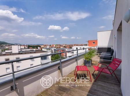 Beautiful duplex T5 150 sqm, 4 bedrooms, top floors, elevator, PMR access, République district - 20862AU