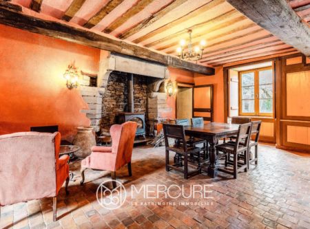 Exclusivité, Aux portes de La Gacilly, Manoir du XVe siècle, dépendances et sa chapelle - 21182BR