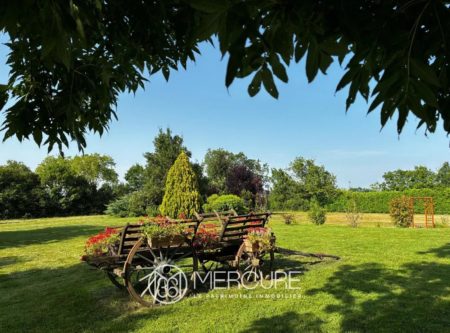 Domaine d’accueil événementiel et gîtes – Clef en main - 4976LY