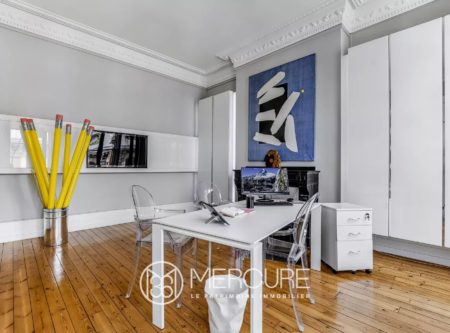 DOUBLE-PURPOSE APARTMENT WITH ELEVATOR - 9228TS
