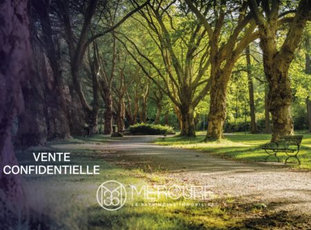 Haras de 40 ha, avec 80 boxes, à 30 mn de Deauville - 21250NO