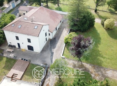 MAISON DE CAMPAGNE XIXEME – Bourdeilles - 901047bx
