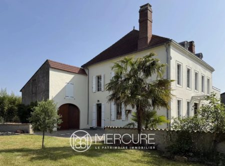 TRÈS BELLE MAISON BOURGEOISE EN VILLE - 9239TS