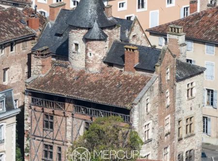 MAGNIFIQUE DEMEURE HISTORIQUE CLASSEE MH - 9245TS