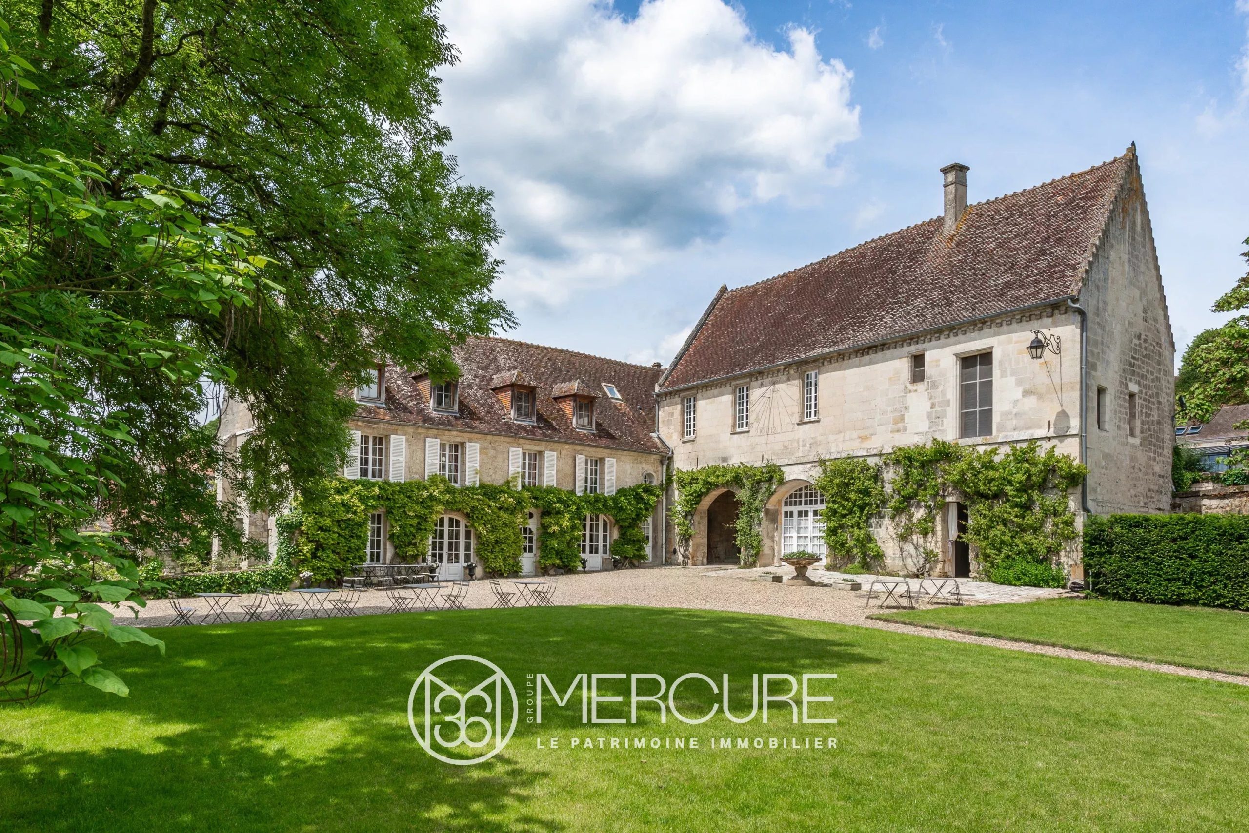 OISE – ANCIENNE ABBAYE DANS UN PARC DE 4.2HA - 80618PI