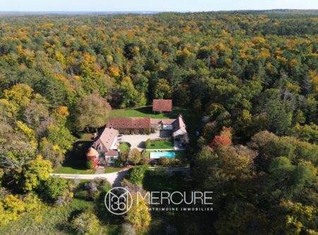 DOMAINE FORESTIER 107 HA AVEC MANOIR - 21419MHL