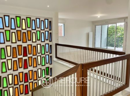 SAINT SEURIN –  GRAND APPARTEMENT AVEC TERRASSES ET PARKING - 900951bxA