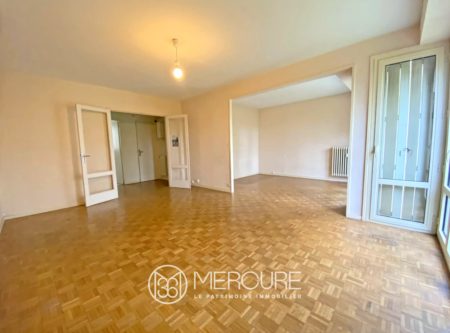 APPARTEMENT T3 AVEC BALCON, PARKING ET CAVE - 10106po