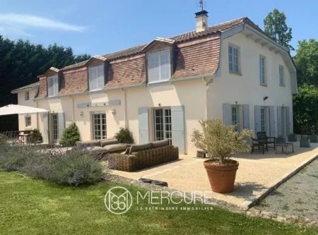 ENTRE DURAS ET SAINTE-FOY-LA-GRANDE – MAISON AVEC PISCINE ET DEPENDANCE - 901072bx