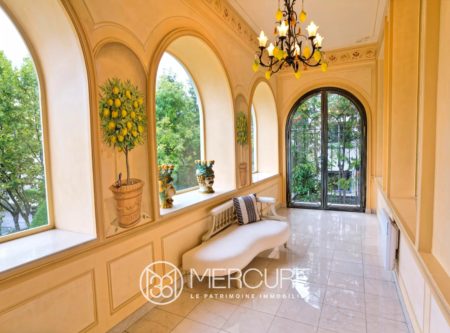 Belle propriété de 380m² sur 1429m², 6 chambres, terrasse, piscine, Chamalières - 20922AU