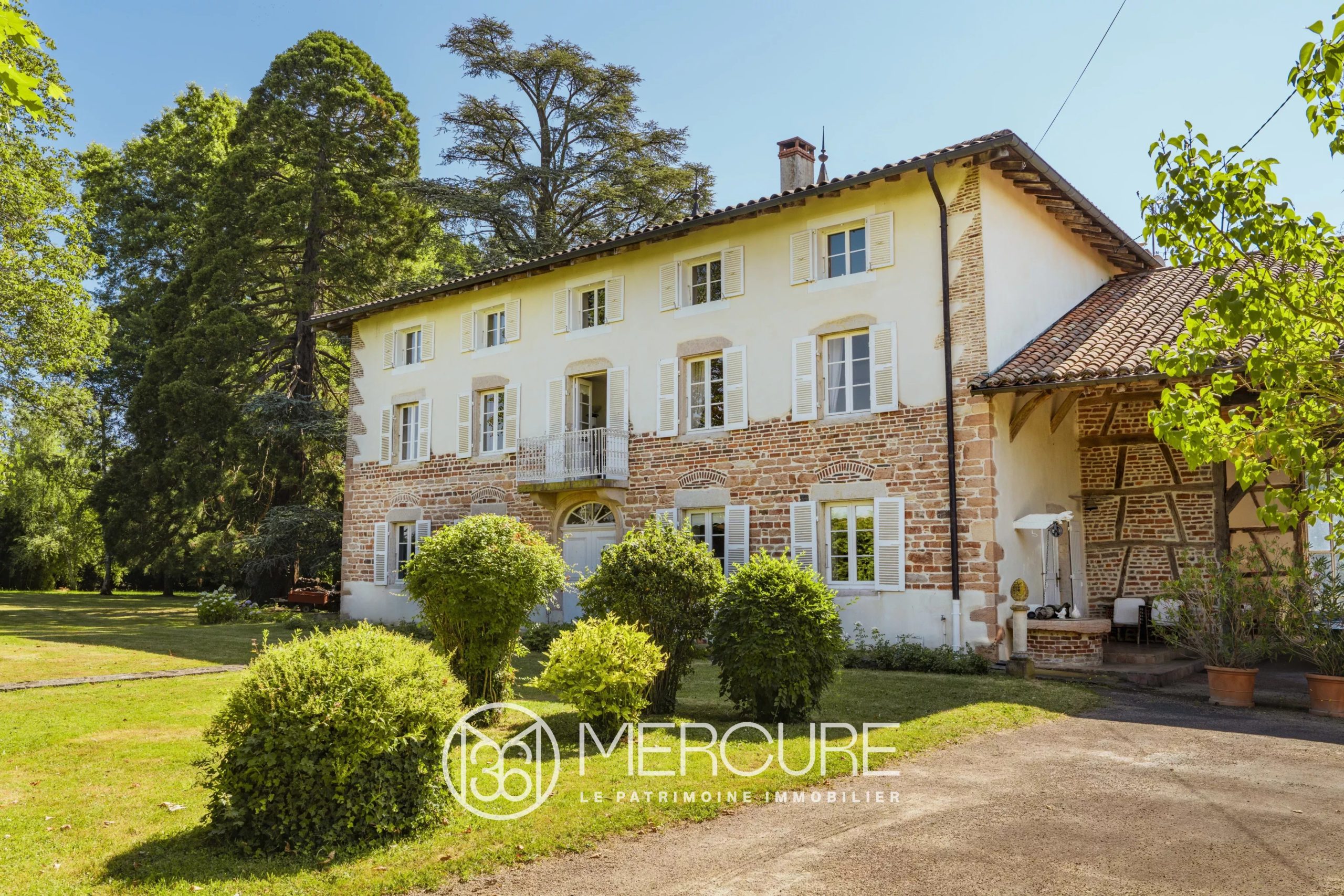 BRESSE – Magnifique propriété avec parc arboré à vendre - 4965LY