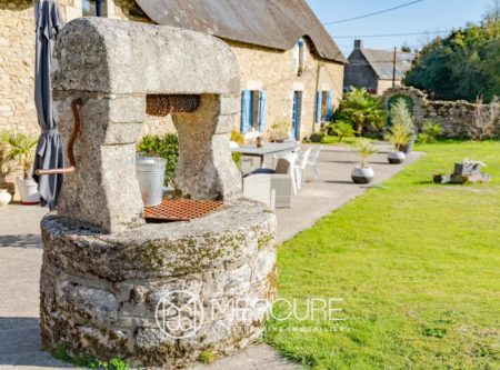 Proche de Lorient, belle chaumière de standing avec une dépendance. - 21431BR