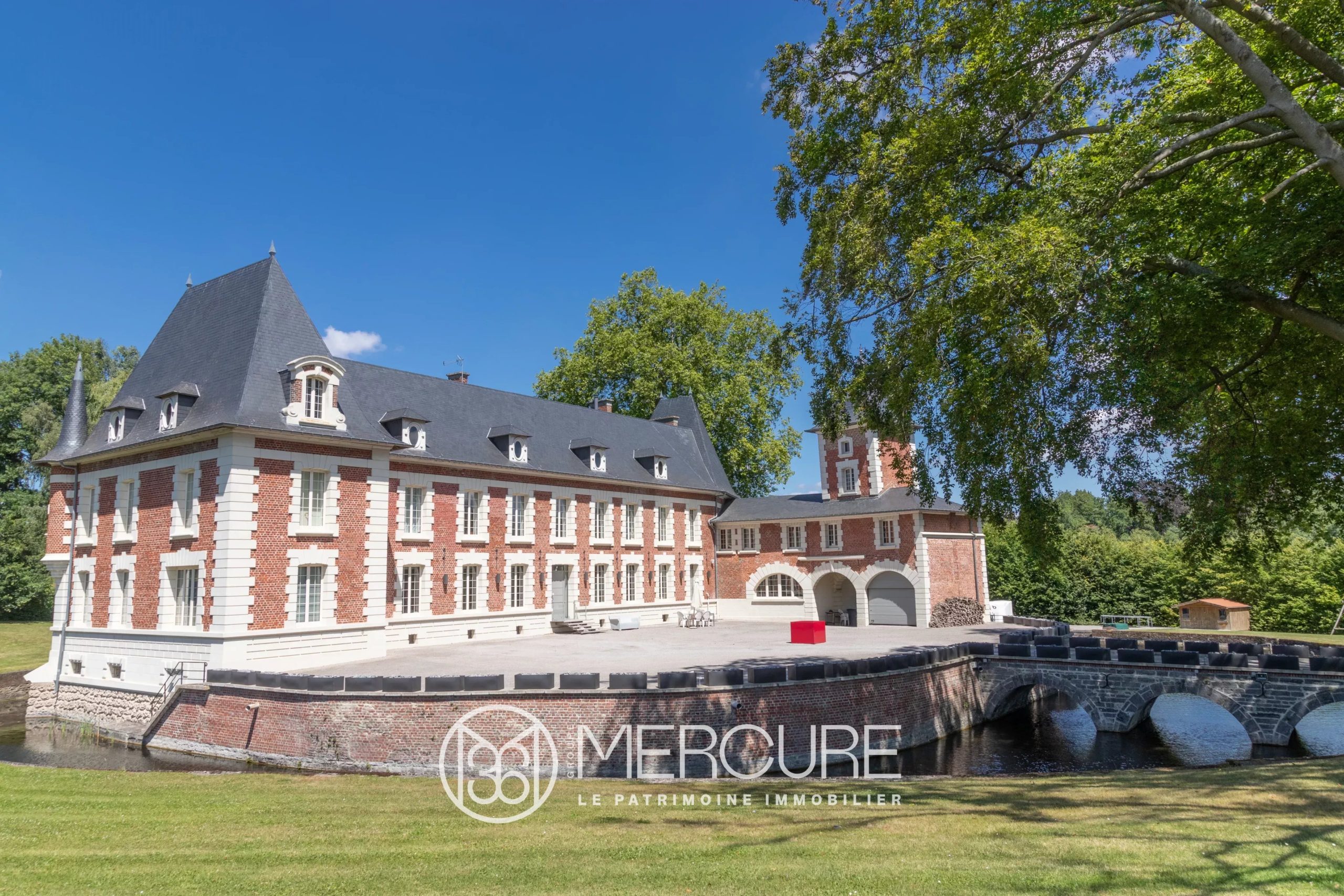 PRES DE VALENCIENNES – CHÂTEAU XVIIIe ENTIEREMENT RENOVE - 19296NC