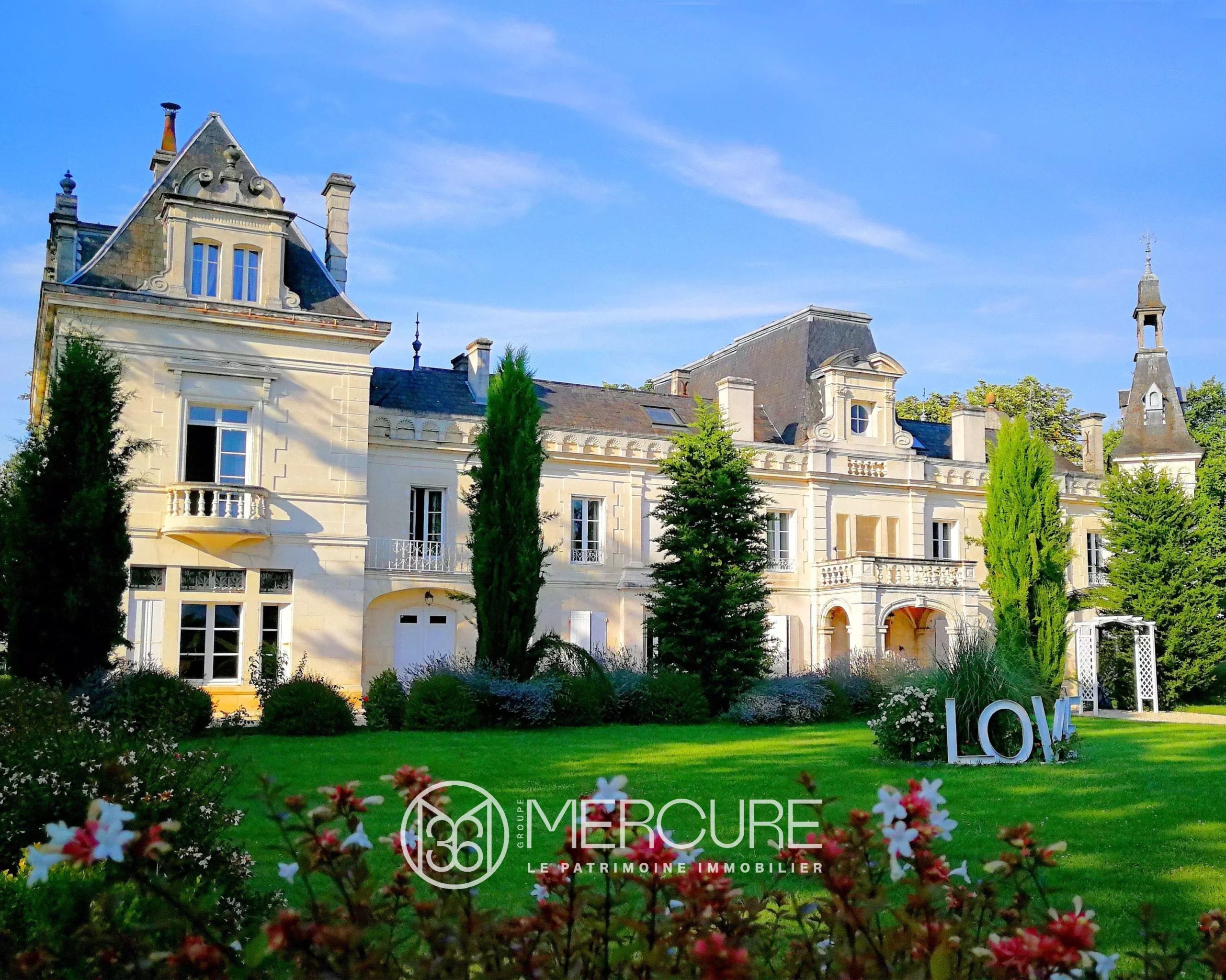 West of France, 19th century chateau with gites and pool - 9606PO