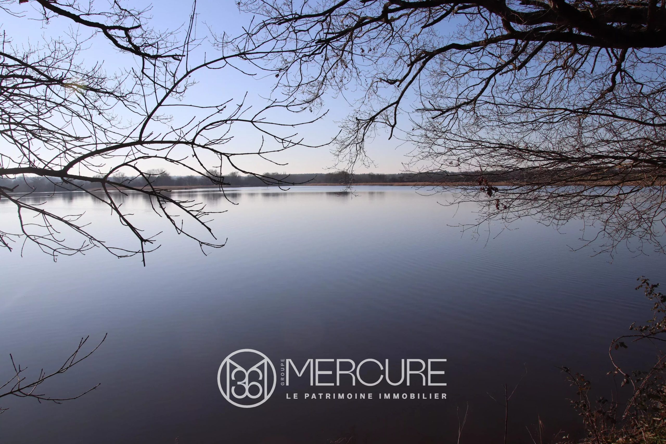 UNE BELLE SURFACE DE PLANS D&rsquo;EAU - 10062PO