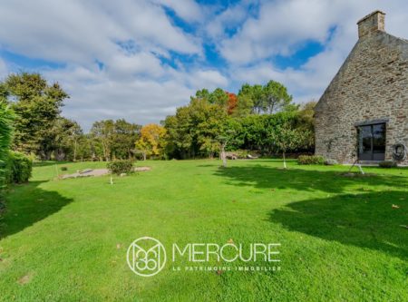 Morbihan, 10 min de Vannes, Charmante longère rénovée, sur grand parc - 21414BR