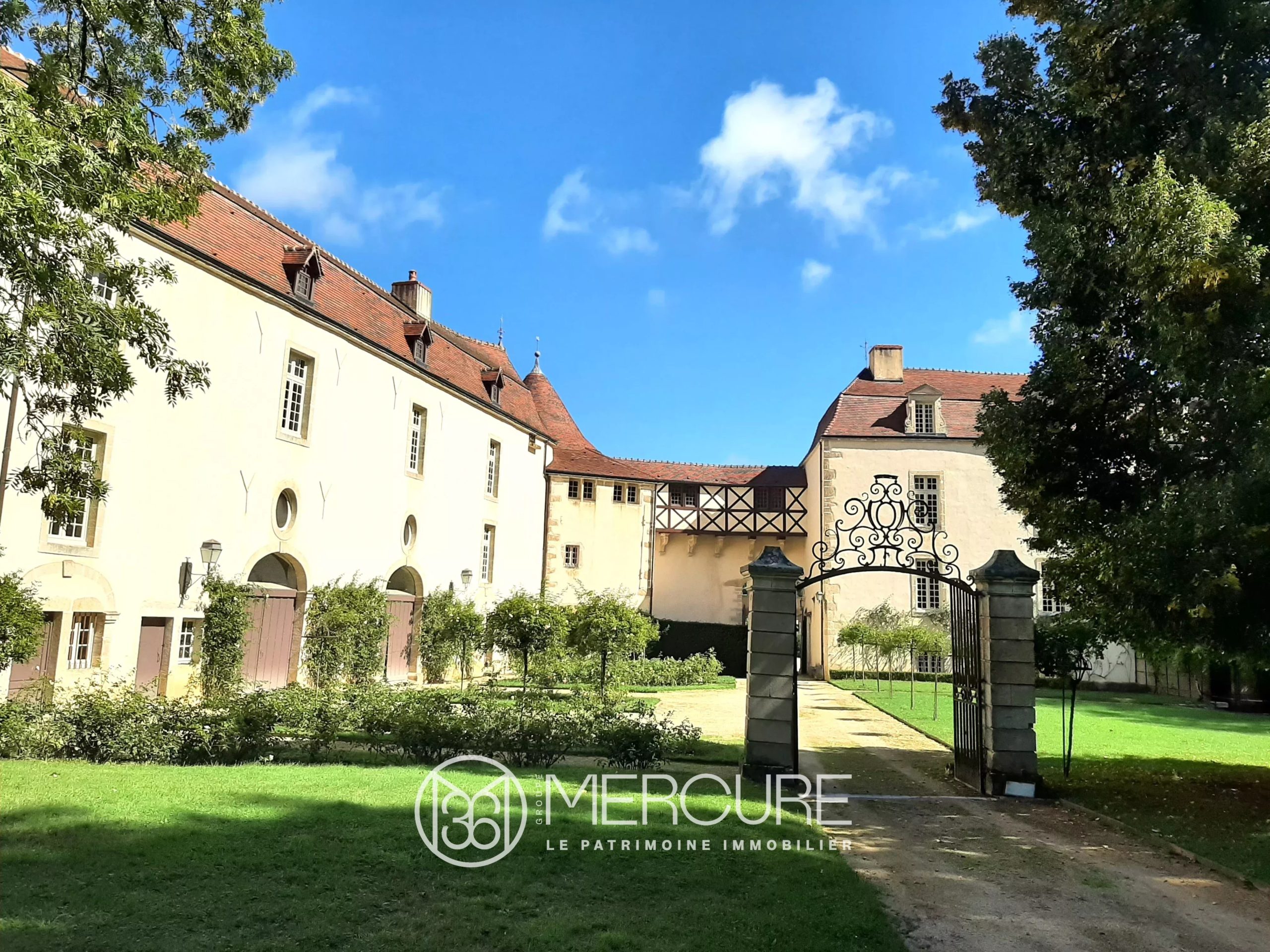 CHÂTEAU des XVIème, XVIIème, XVIIIème SIECLES - 21259MHL