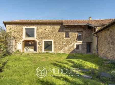 HEARTFELT FAVORITE – Architectural Renovation in the Heart of Beaujolais - 5006LY