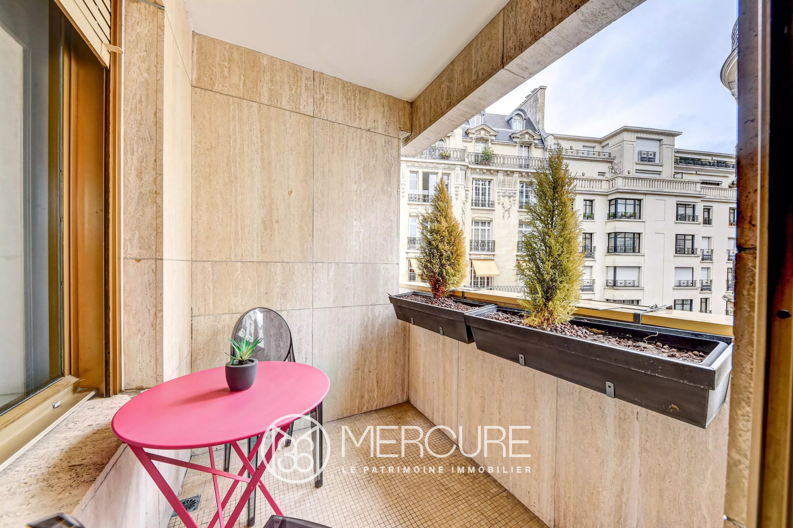 A VENDRE PARIS 7e GROS CAILLOU – APPARTEMENT 56 M² AVEC LOGGIA EXTERIEURE - 676VPA