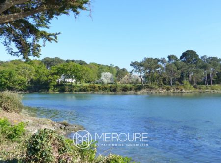 Arradon,  Propriété de charme avec dépendance - 21175BR