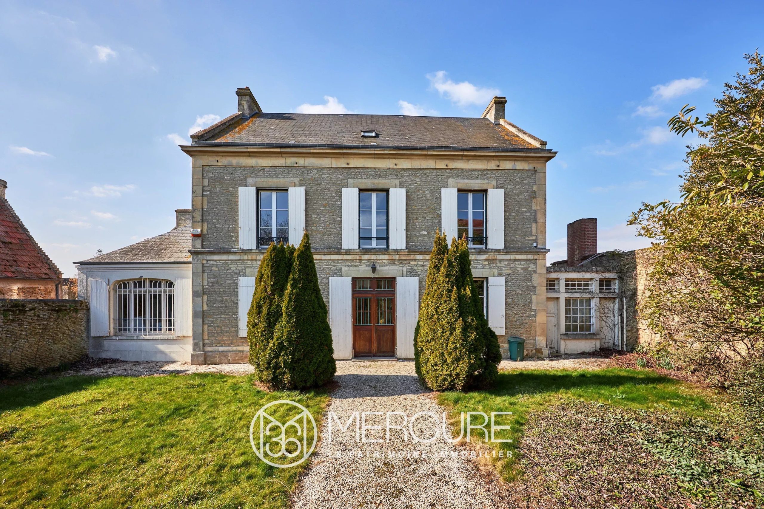 ENTRE  CABOURG ET CAEN – MAISON DE MAITRE XIXe - 20332NO