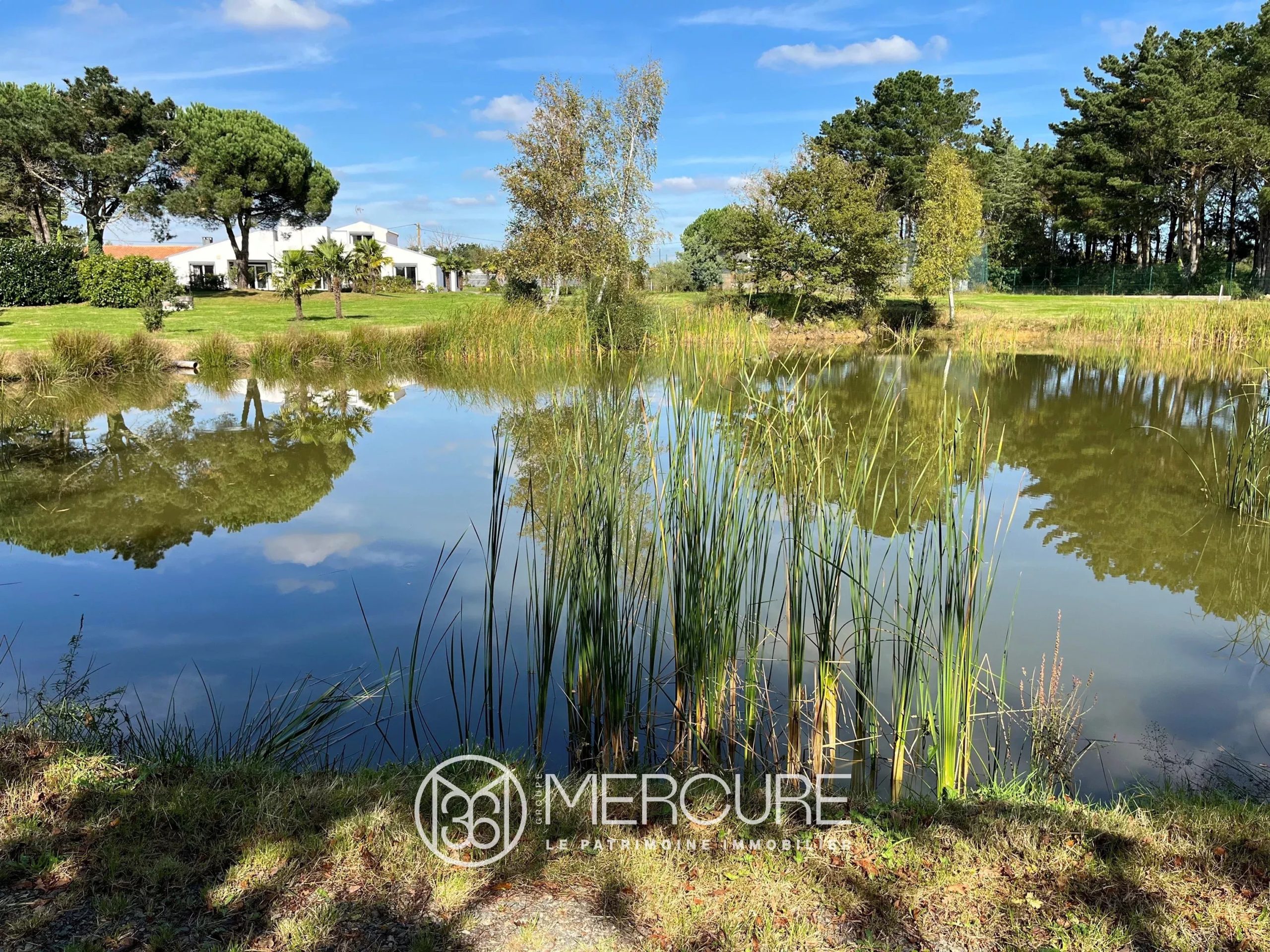 VENDEE – SAINT REVEREND – MAISON D&rsquo;ARCHITECTE - 2324VE