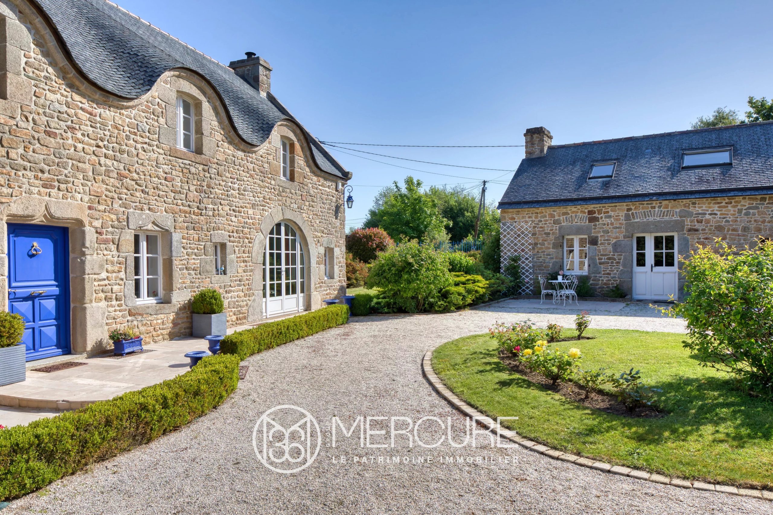 En exclusivité,  Jullouville, maison en pierre - 21221NO