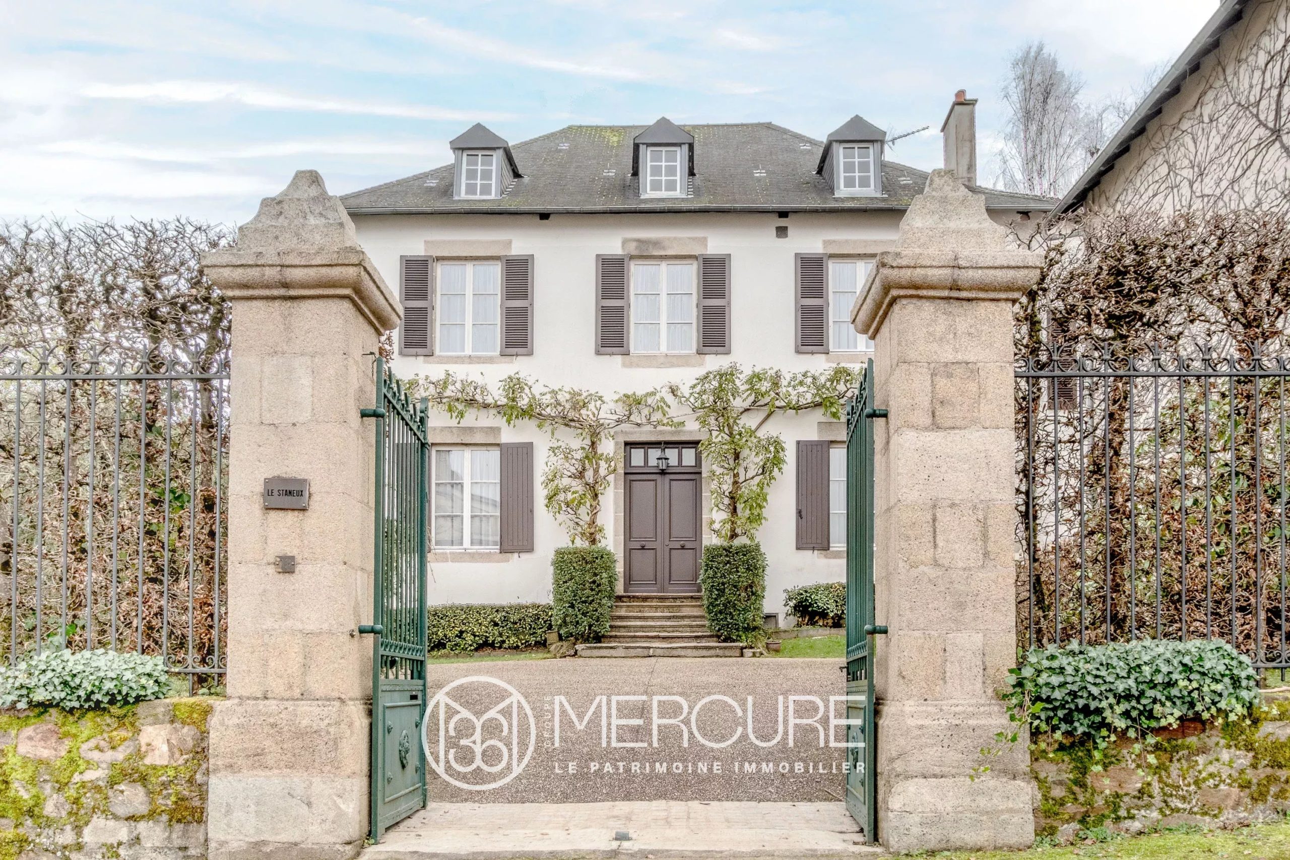 Maison de Ville - PE21001LI